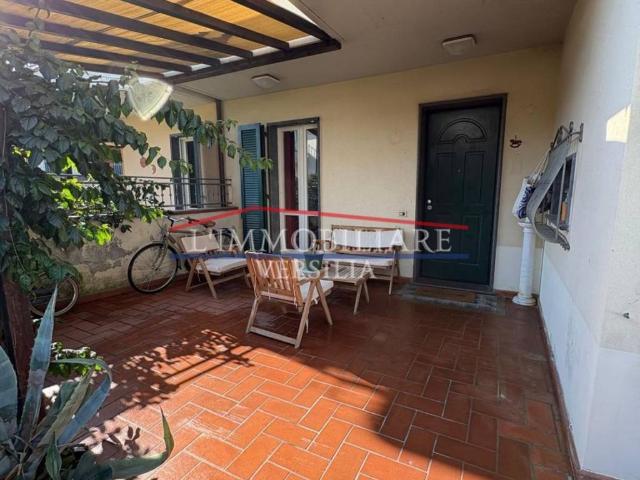 Villetta a schiera in vendita a Massa MS