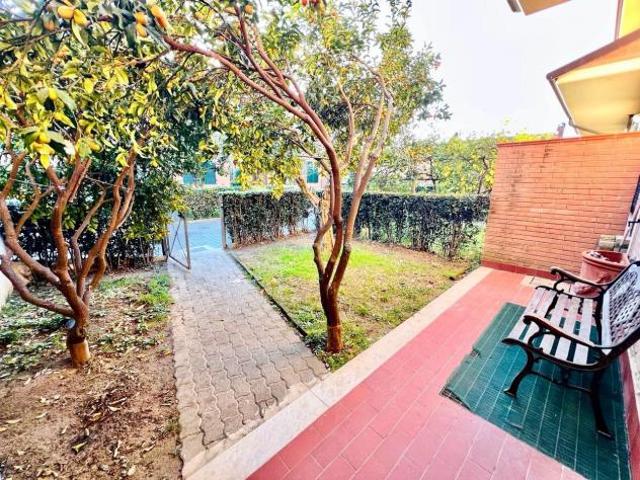 Villetta a schiera in vendita a Massa 140 mq Rif: 1327480
