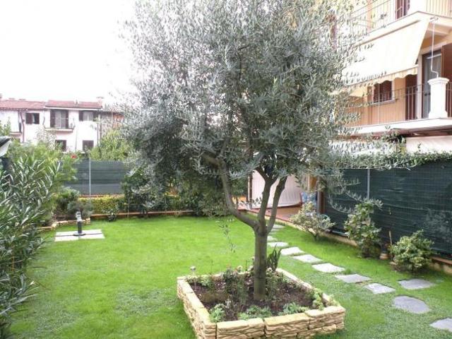 Villetta a schiera in vendita a Massa 120 mq Rif: 1097130