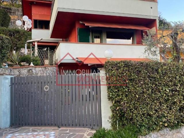 Villetta a schiera in vendita a Massarosa LU