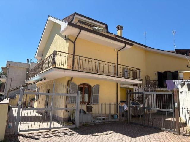 Villetta a schiera in vendita a Marcellina RM