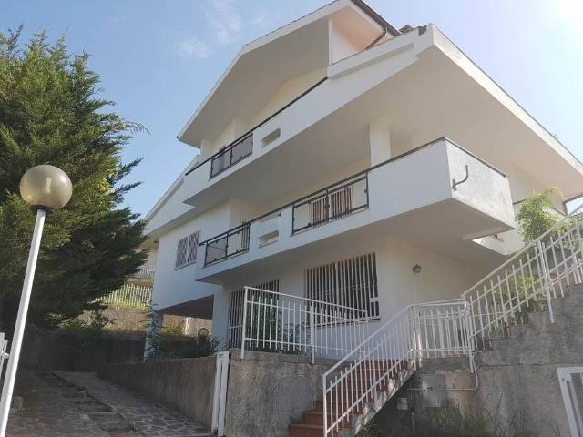 Villetta a schiera in vendita a Mendicino CS