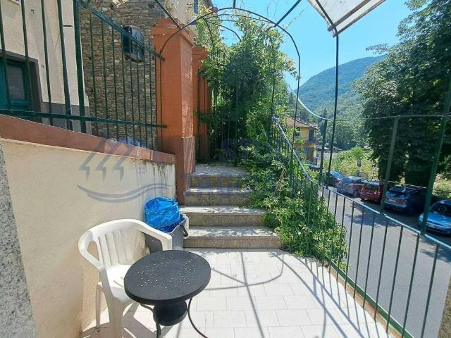 Villetta a schiera in vendita a Molini di Triora IM