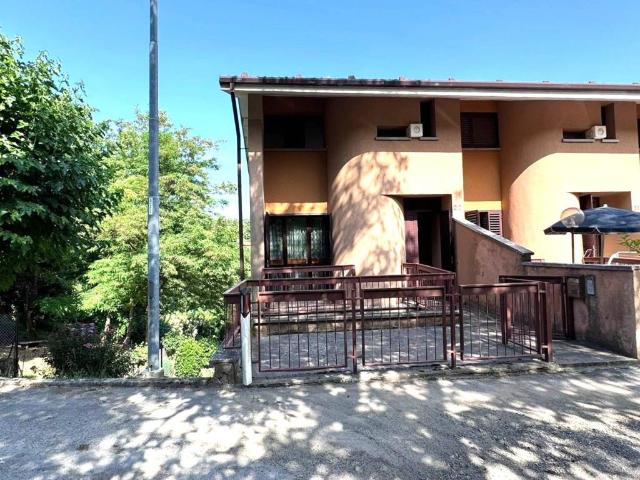 Villetta a schiera in vendita a Monghidoro BO