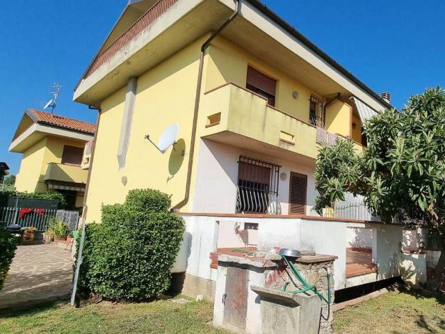 Villetta a schiera in vendita a Monsummano Terme PT