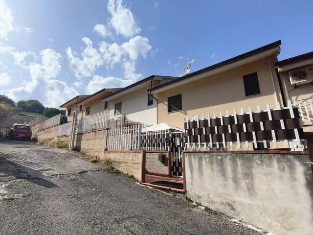 Villetta a schiera in vendita a Montalto Uffugo CS