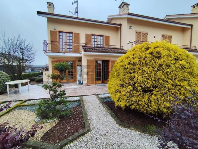 Villetta a schiera in vendita a Montanaro TO