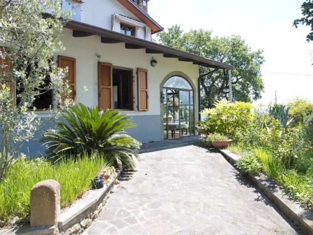 Villetta a schiera in vendita a Montefiore Conca RN