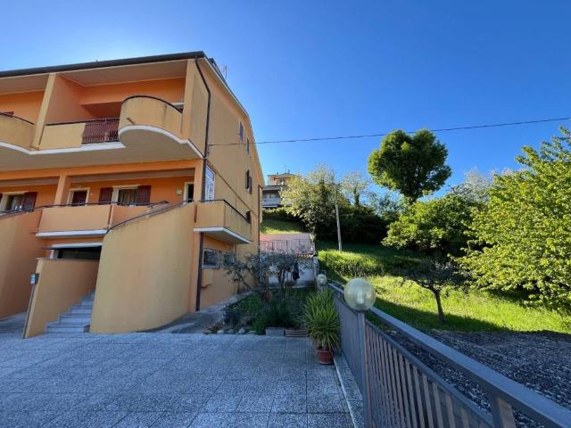 Villetta a schiera in vendita a Montelabbate PU