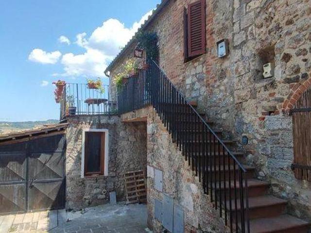 Villetta a schiera in vendita a Monticiano SI