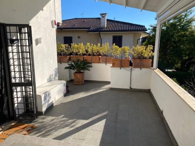 Villetta a schiera in vendita a Montignoso MS