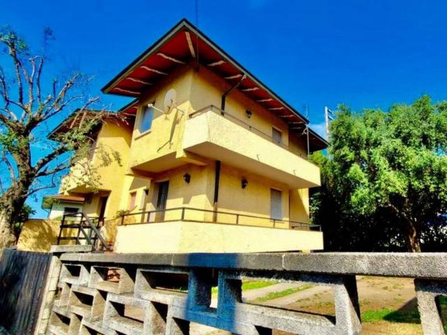 Villetta a schiera in vendita a Montignoso MS