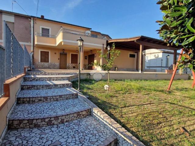 Villetta a schiera in vendita a Morro d'Oro TE