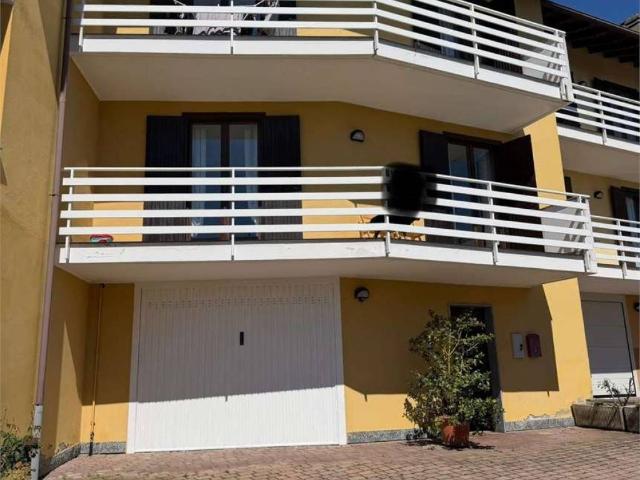 Villetta a schiera in vendita a Nebbiuno NO