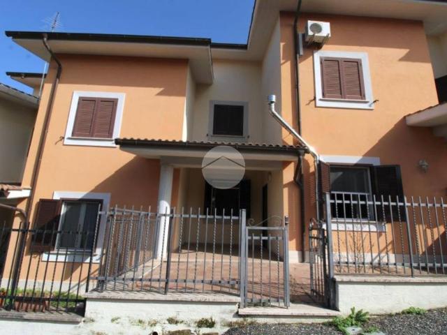 Villetta a schiera in vendita a Nerola RM