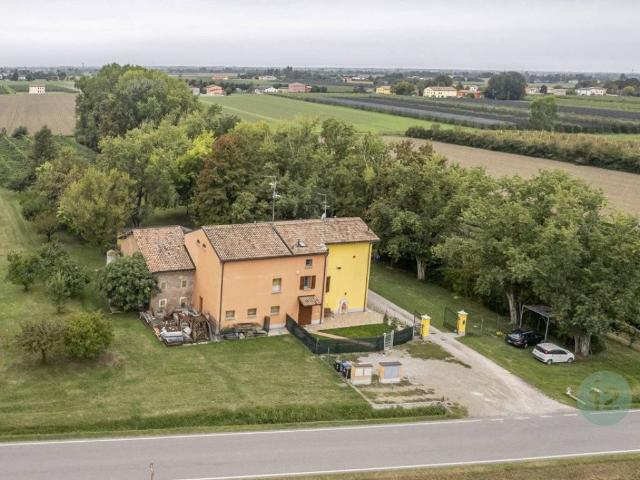 Villetta a schiera in vendita a Novi di Modena MO