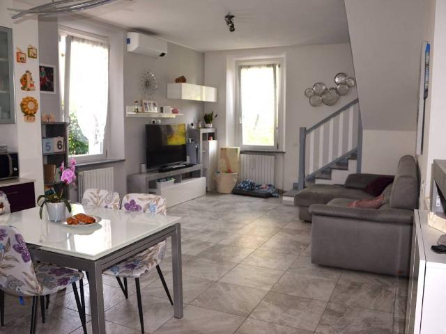 Villetta a schiera in vendita a Olgiate Comasco CO