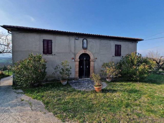 Villetta a schiera in vendita a Avigliano Umbro TR