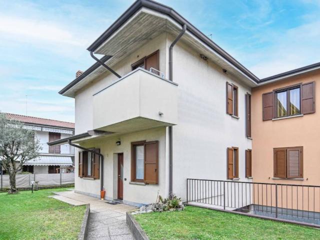 Villetta a schiera in vendita a Azzano San Paolo BG