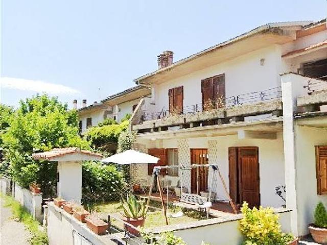 Villetta a schiera in vendita a Acquapendente VT