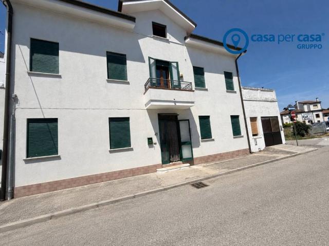 Villetta a schiera in vendita a Adria RO