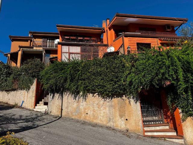 Villetta a schiera in vendita a Alatri FR