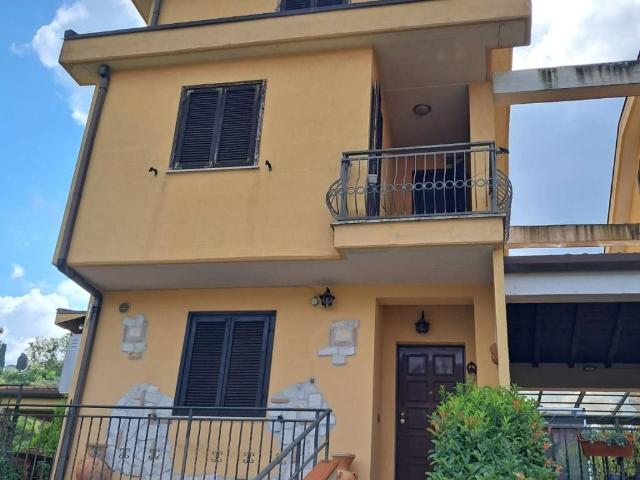 Villetta a schiera in vendita a Alatri FR