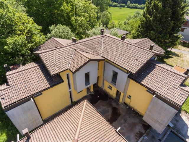 Villetta a schiera in vendita a Alta Valle Intelvi CO