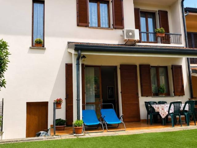 Villetta a schiera in vendita a Alzate Brianza CO