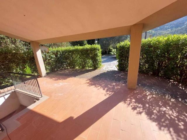 Villetta a schiera in vendita a Ameglia SP