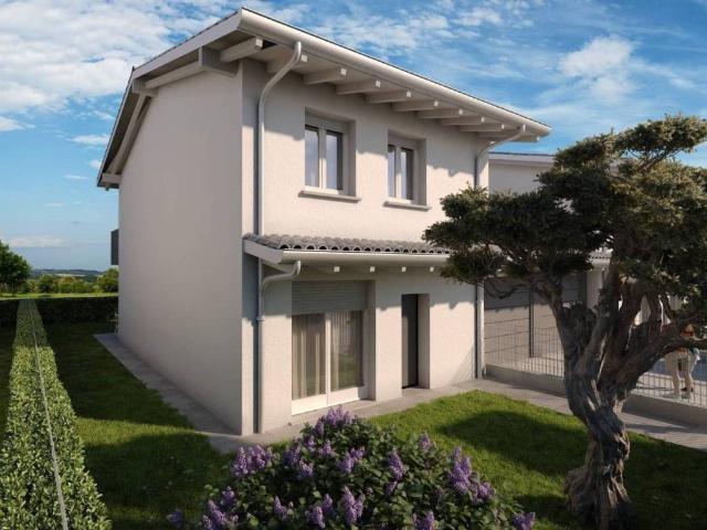 Villetta a schiera in vendita a Appiano Gentile CO