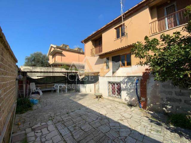 Villetta a schiera in vendita a Ardea RM