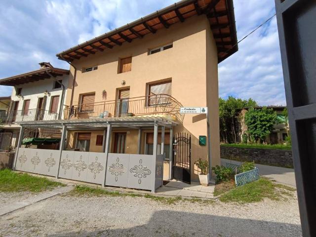 Villetta a schiera in vendita a Buja UD