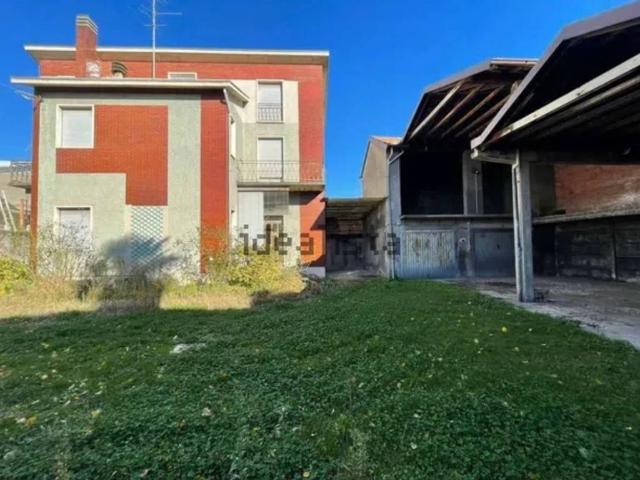 Villetta a schiera in vendita a Busto Arsizio VA