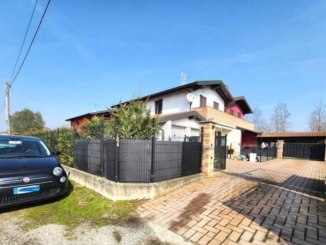 Villetta a schiera in vendita a Bastida Pancarana PV
