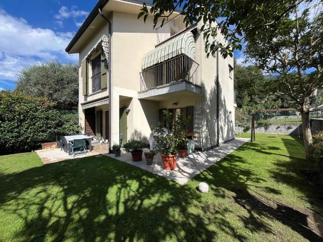 Villetta a schiera in vendita a Barasso VA