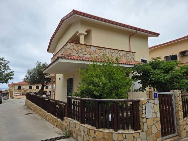 Villetta a schiera in vendita a Belvedere Marittimo CS