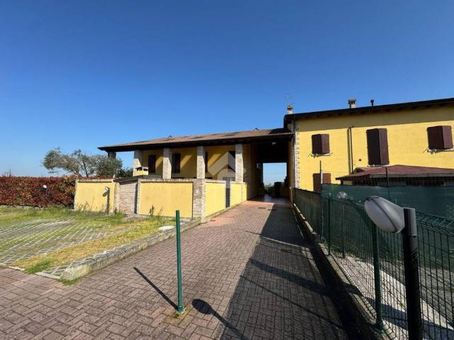 Villetta a schiera in vendita a Campegine RE