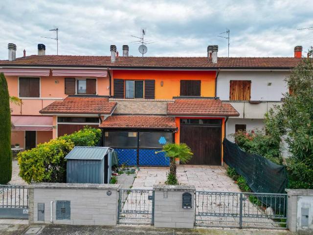 Villetta a schiera in vendita a Canneto sull'Oglio MN