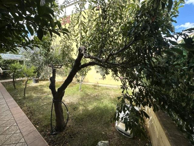 Villetta a schiera in vendita a Canosa di Puglia BT