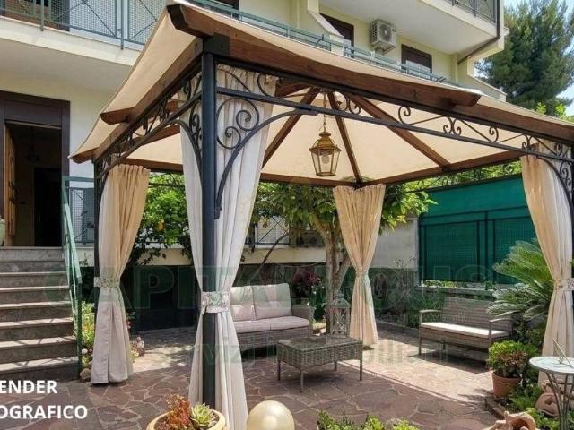 Villetta a schiera in vendita a Caserta CE