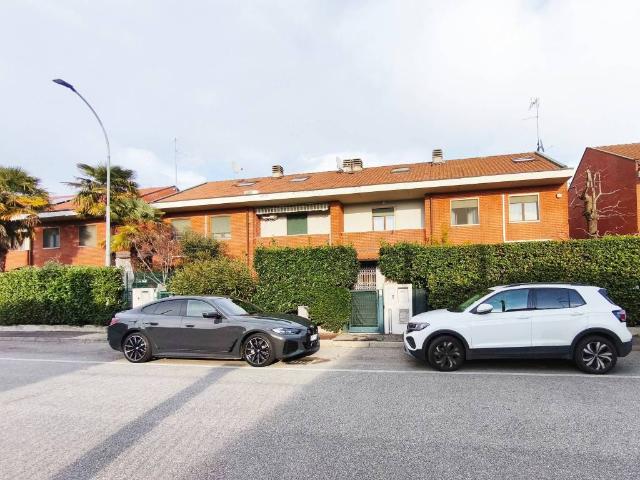 Villetta a schiera in vendita a Castano Primo MI