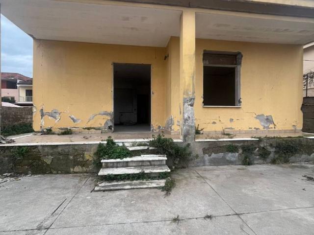Villetta a schiera in vendita a Castel Volturno CE