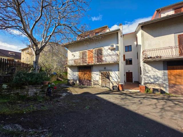 Villetta a schiera in vendita a Castel del Piano GR
