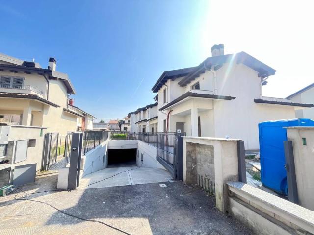 Villetta a schiera in vendita a Castel Rozzone BG