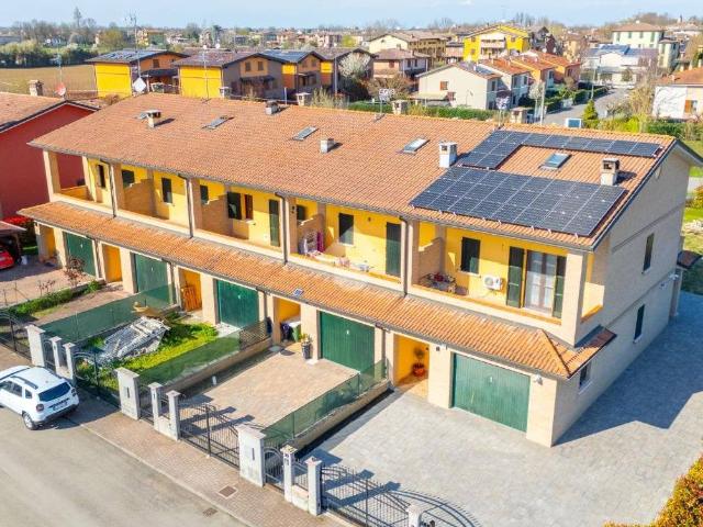 Villetta a schiera in vendita a Castelnovo di Sotto RE