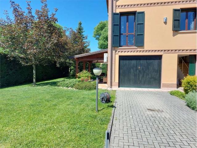 Villetta a schiera in vendita a Castelfranco Emilia MO