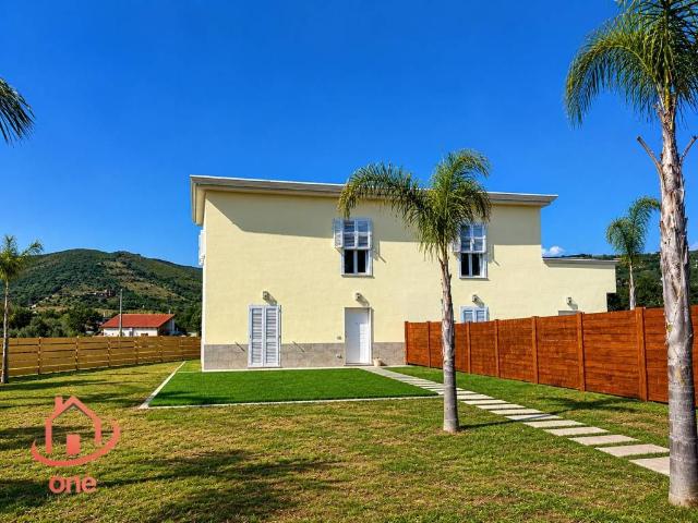 Villetta a schiera in vendita a Castellabate SA