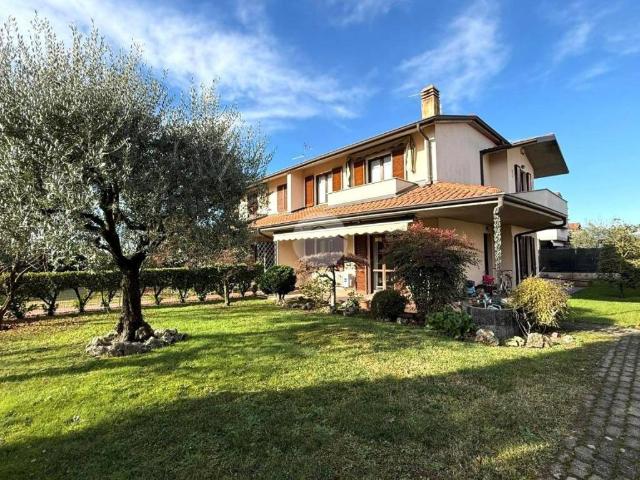 Villetta a schiera in vendita a Castelli Calepio BG