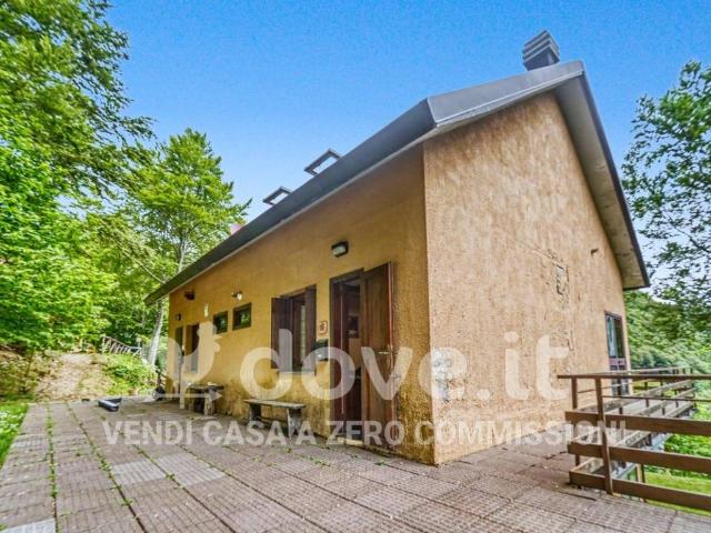 Villetta a schiera in vendita a Castiglione di Garfagnana LU
